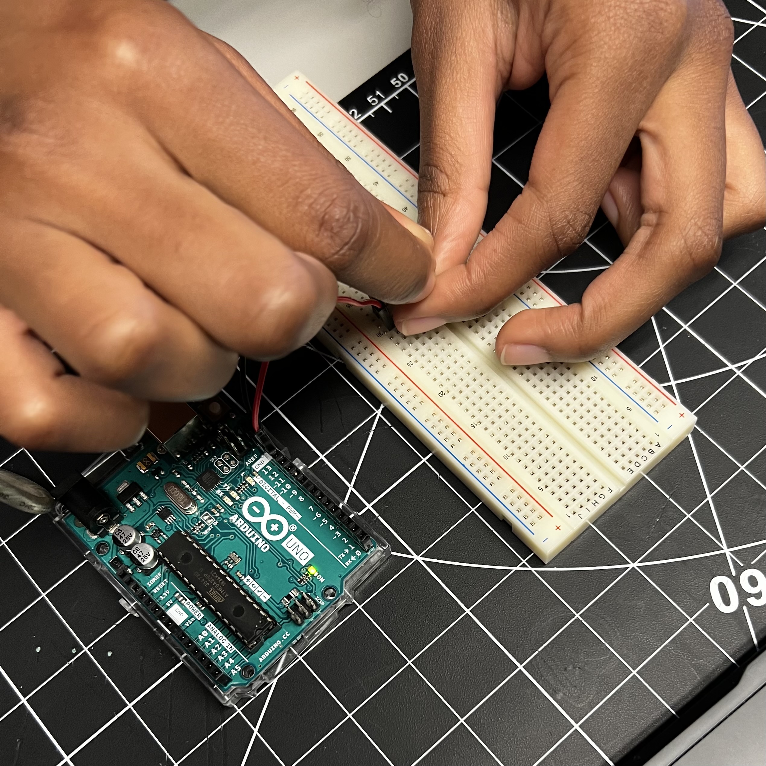 Working with the Arduino, connecting a light
